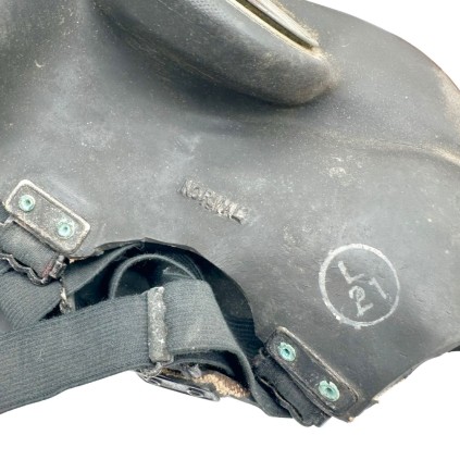 Ensemble masque à gaz M39 anglais daté de 1942