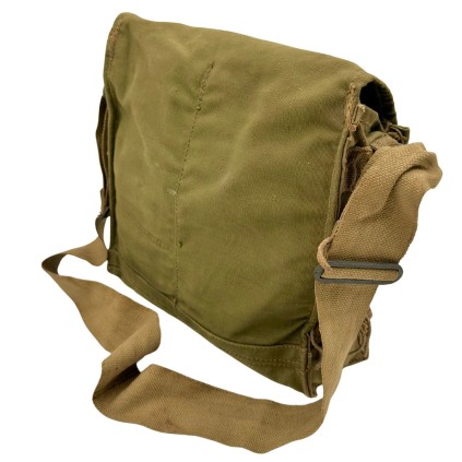 Ensemble masque à gaz M39 anglais daté de 1942