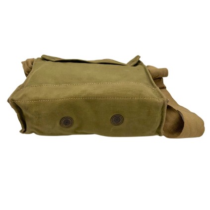 Ensemble masque à gaz M39 anglais daté de 1942