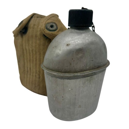 Gourde et Housse Nominative US Army – MICHAEL. A. CROSS. – Bidon S.M. CO 1945