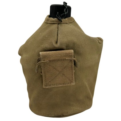 Ensemble Complet Gourde US Army WWII – Housse Atlantic Prod Corp 1942 – Bidon S.M Co 1942 – Quart E.A Co 1945