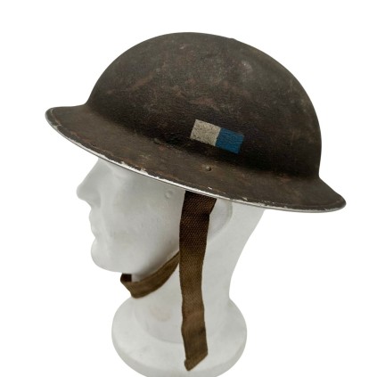 Casque Britannique Mk II Original WWII – Royal Corps of Signals – Double Marquage Tactique Bleu/Blanc