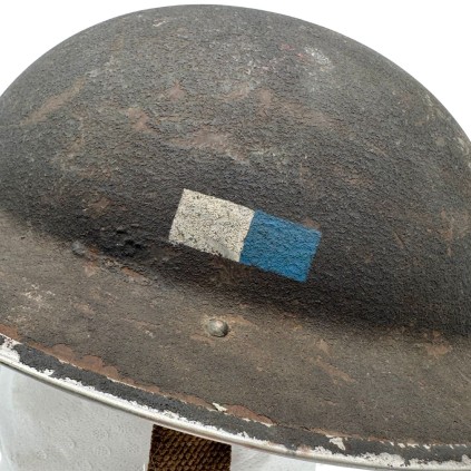 Casque Britannique Mk II Original WWII – Royal Corps of Signals – Double Marquage Tactique Bleu/Blanc