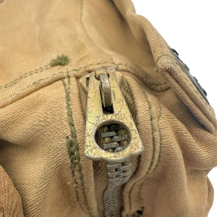 Pochette de Kit FIRST AID AERONAUTIC Originale WWII – Fixation Lift-the-Dot – US Army Air Force / US Navy