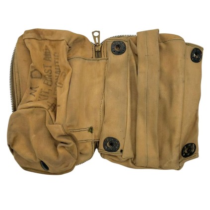 Pochette de Kit FIRST AID AERONAUTIC Originale WWII – Fixation Lift-the-Dot – US Army Air Force / US Navy