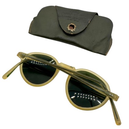 Lunettes solaire US Army Originales WWII – Fabrication RING – Verres Verts & Monture Bakélite