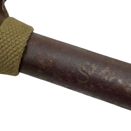 Pelle US (Shovel) US Army Modèle M-1910 (Manche en T) – Housse  B.B.S Co. – Datée 1943