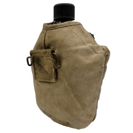 Ensemble Gourde US - Bidon B.M. CO. 1945 & Quart B.E. CO. 1944