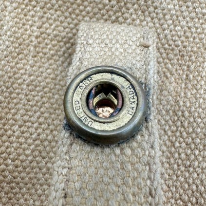 Paire de Pouches et Brelage Pattern 37 - L.L. & T.L. 1940 (Canada)