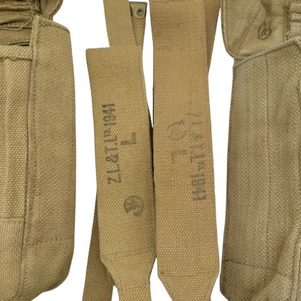 Paire de Pouches et Brelage Pattern 37 - L.L. & T.L. 1940 (Canada)