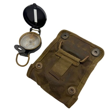Boussole US Army M-1938 & Pochette M-1942 – 1945