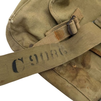 Musette US M-1936 – KADIN 1942 – Identifiée C-9086