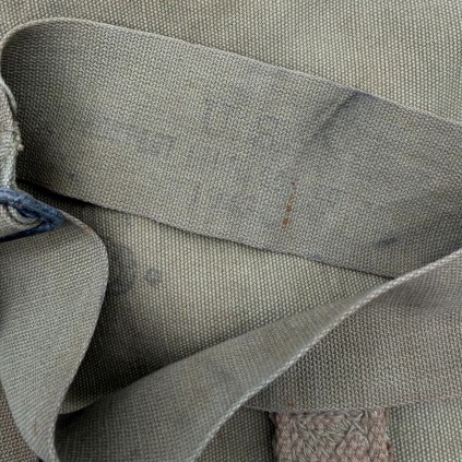 Musette US M-1936 – KADIN 1942 – Identifiée C-9086