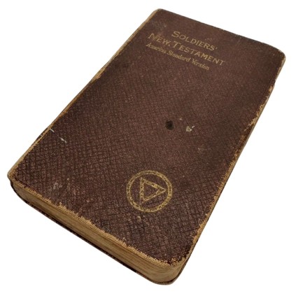 Nouveau Testament - Nominatif "James L. Keyes" - 325th Artillery - WW2