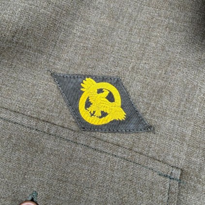 Chemise "Moutarde" M-1937 – Insigne "Ruptured Duck" – Originale US WW2