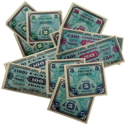 Lot de 12 Reproductions de Billets "D-Day" – Francs Alliés – Série 1944