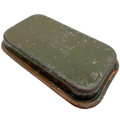 Pansement Individuel Carlisle – Boîtier Métal OD – Avec Sulfamide