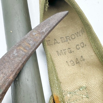 Pioche individuelle US 1944 E.A.BROWN Co