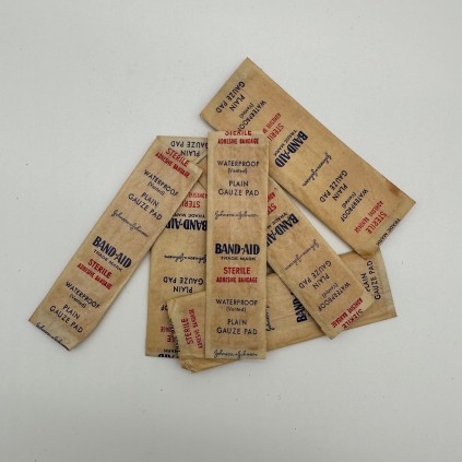 BAND-AID Johson&Johson WWII