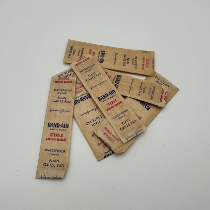 BAND-AID Johson&Johson WWII