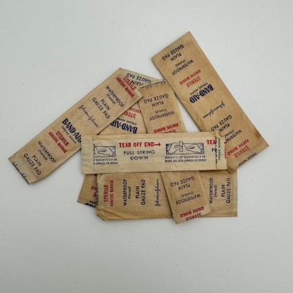 BAND-AID Johson&Johson WWII
