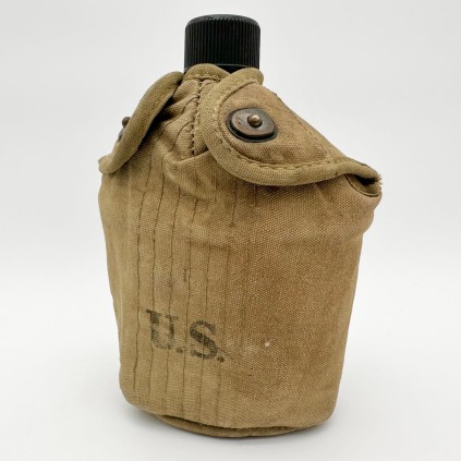 Gourde US WWII avec quart et bidon