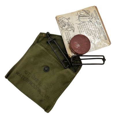 KIT M1 WATEPROOF GAS MASK WW2