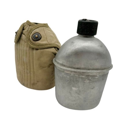Gourde US J.A SHOE 1942 avec bidon 1943