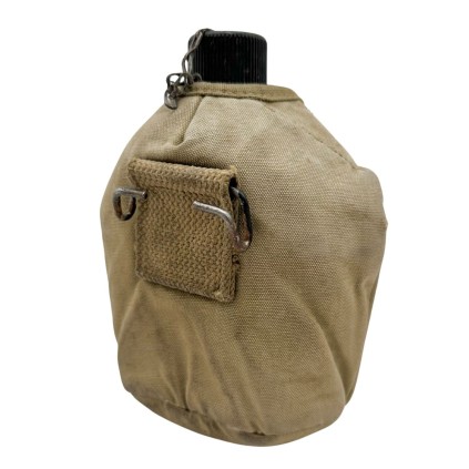 Gourde US J.A SHOE 1942 avec bidon 1943