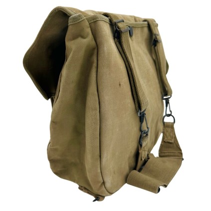 Musette caoutchoutée US M-1936, datée 1943